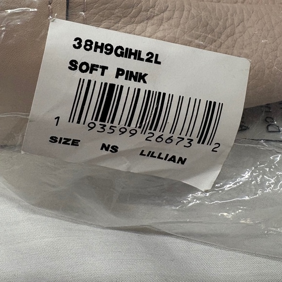 Michael Kors Handbag - Picture 8 of 8